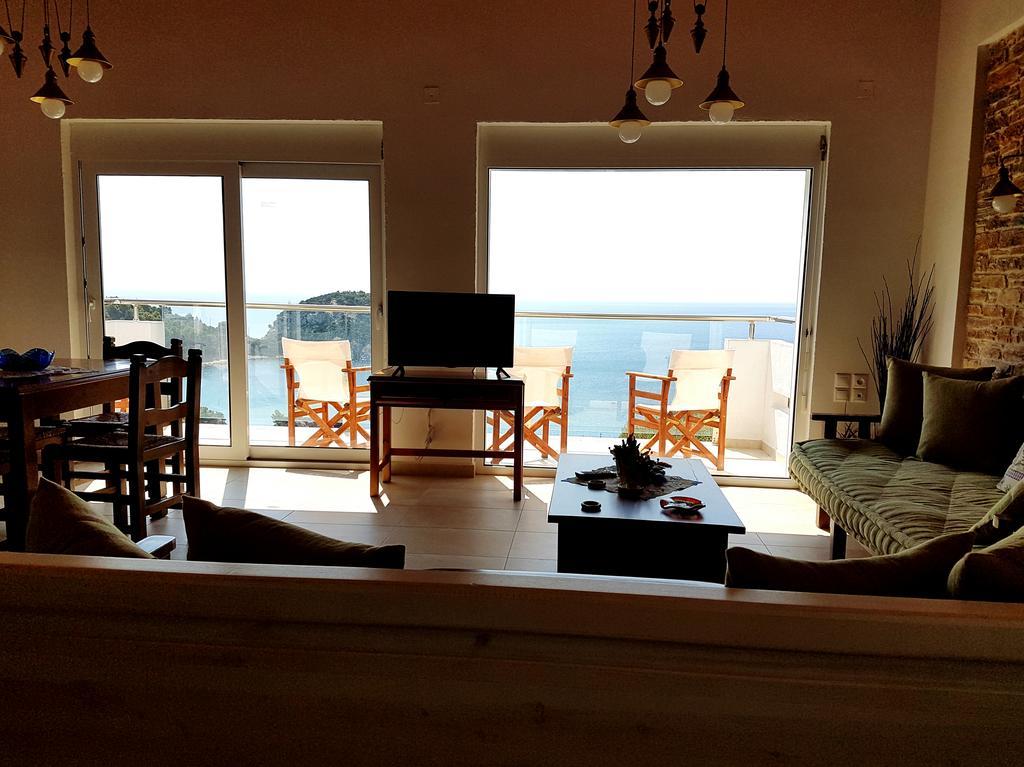 Mando Beachfront Stafylos Exterior foto