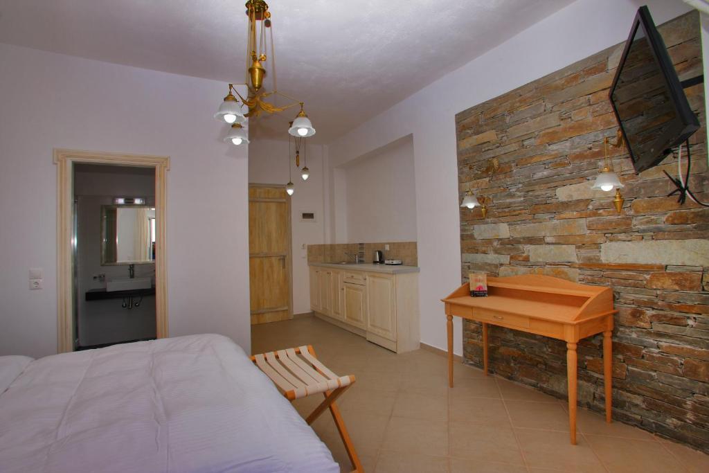 Mando Beachfront Stafylos Habitación foto